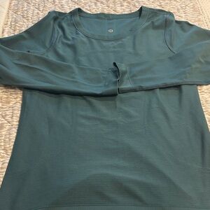 LuLulemon Top